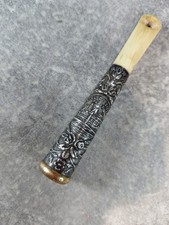 Fume-cigarette. Hotel de Ville