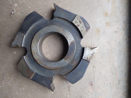 Bouvetage dents scies - de,