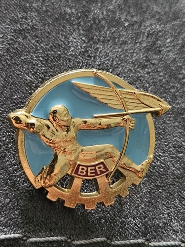 Insigne militaire base - de, la