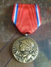 Médaille militaire aux héros