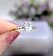 Bague solitaire en or blanc sertie d'une aigue marine Or 750 Millième (18 CT) 1