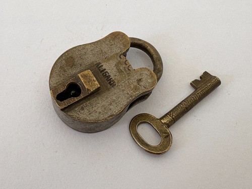 Ancien cadenas laiton - cadenas,