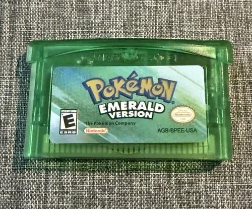 Pokemon emerald version - emerald,