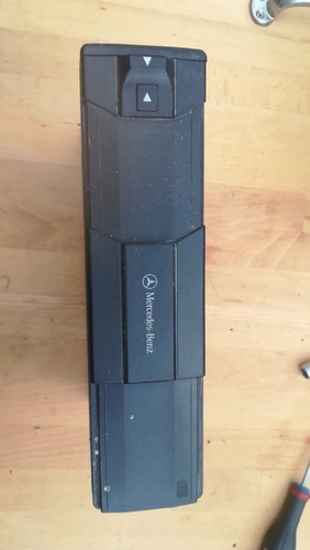 Chargeur coffre mercedes - coffre,