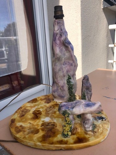 Pied lampe menhir - lampe,