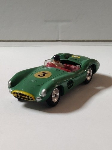 Aston martin dbr litres - martin,