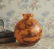 Vase en verre soufflé marbré