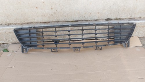 Grille calandre pare choc - grille,