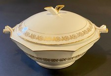 Soupière en porcelaine