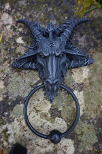 766.7825 FIGURINE MARTEAU DE