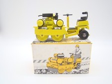 NZG - BOMAG BW 90 SL - JOINT COMPACTOR - 1974 - 1/20 - BOX - ANTIQUE TOY