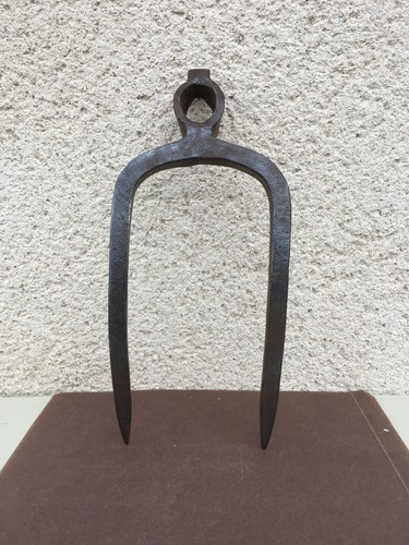 Ancien croc jardinage fer - croc, /