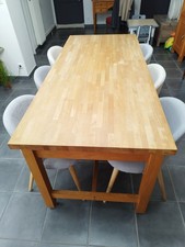 TABLE EN FRENE MASSIF TRES BON ETAT- A PRENDRE SUR PLACE