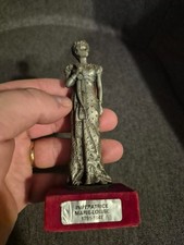 Statuette en étain ancienne "Les étains du Prince"