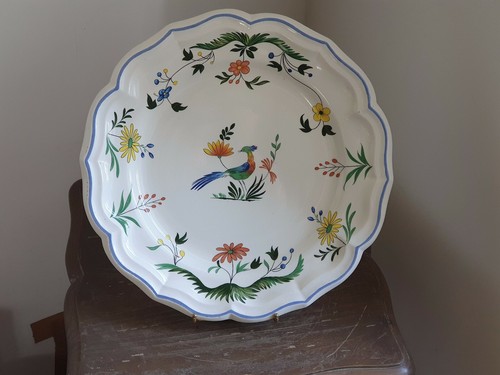 Joli plat faience gien - plat,