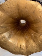 GRAMOPHONE PHONOGRAPH  gold   COLOR HORNS. 18” tall BottomD 20” Top d 3”