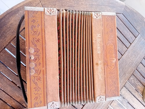 Ancien accordéon hohner the - accordéon,