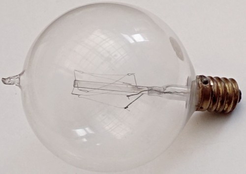 Ancienne ampoule - ancienne,