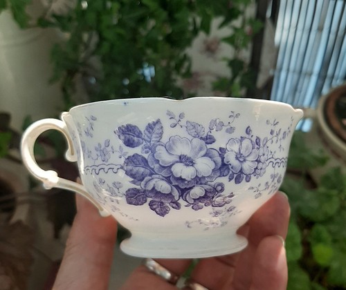 Tasse ancienne porcelaine - ancienne, en