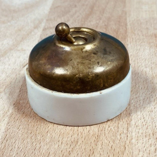 Ancien interrupteur porcelaine