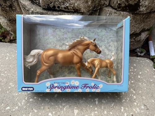 New classic breyer - classic, horse