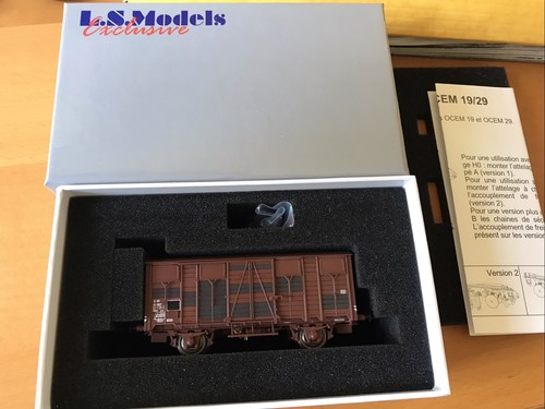 Models 31303 wagon - ls,