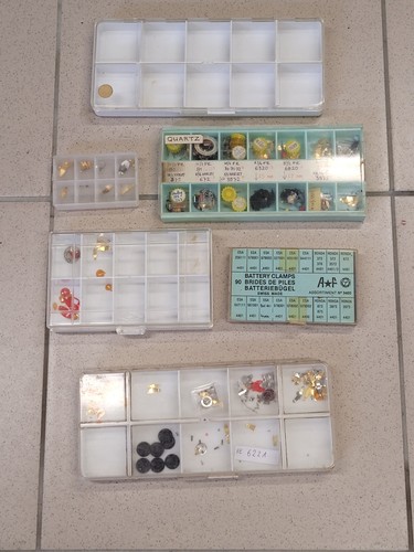 Lot boites cases horlogerie - lot,