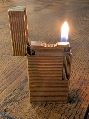 Authentique briquet t - authentique,