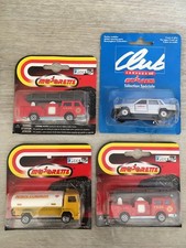 Lot de 4 anciennes voitures