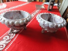 2 cache pots en verre moulé violet