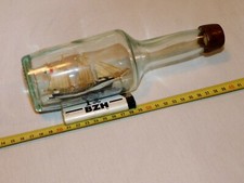 CLAUSTRE  -- JOLI BATEAU EN BOUTEILLE ARTISANAL - DATé