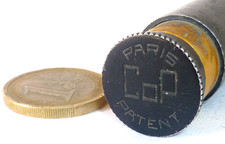 ANCIEN BRIQUET À ESSENCE COP