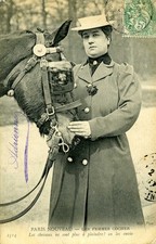 Old postcard Paris women coachmen Horses are no longer to complain, we envy them... 1907