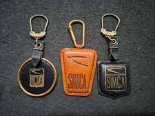 LOT DE 3 ANCIENS PORTE CLES /SIMCA/.