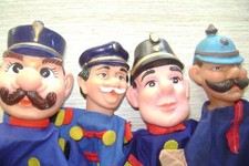 MARIONNETTES MAINS, 4