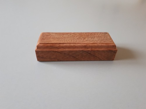 Socle bois exotique pour - socle, en