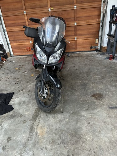 Vendre toutes pièces - ,