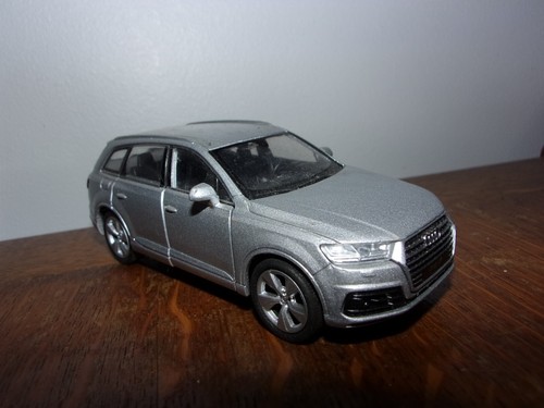 Welly 43706 audi q7 - 1/34,
