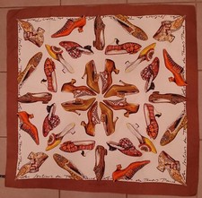 Foulard 100% Soie Karl