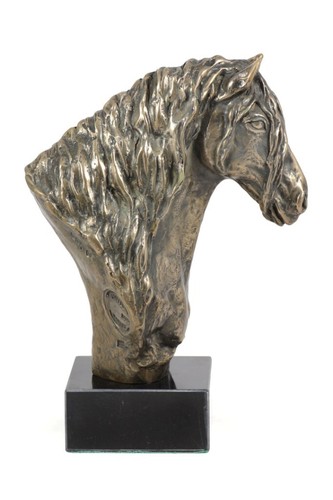 Cheval frison tête de - cheval,
