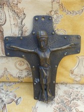 Crucifix en Bronze style