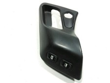 COMMANDE LEVE-VITRE AVANT