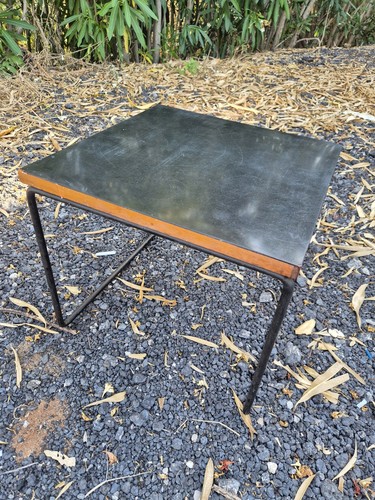 Table volante design - volante, pierre