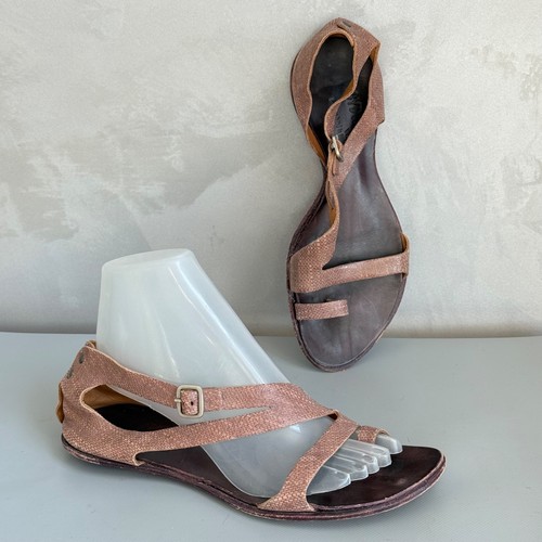 Cydwoq sandal shoes - size, 39