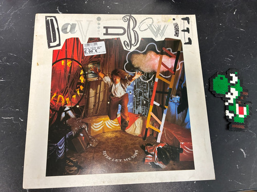 David bowie never - let, me