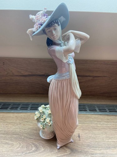 Lladro paris bloom 1996 99 - lladro,