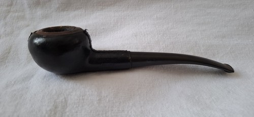 Pipe bois cuir - bois, et