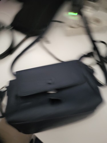 Sac main bleu marine - À,