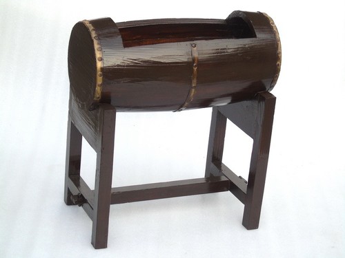 Ancien tonneau vin bois - vin,