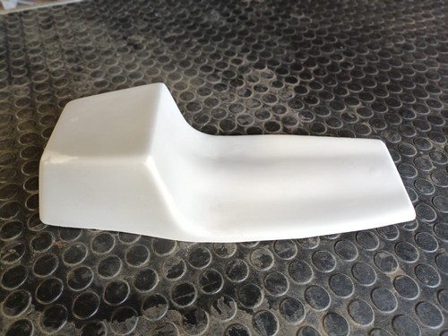 Selle neuve polyester - en,